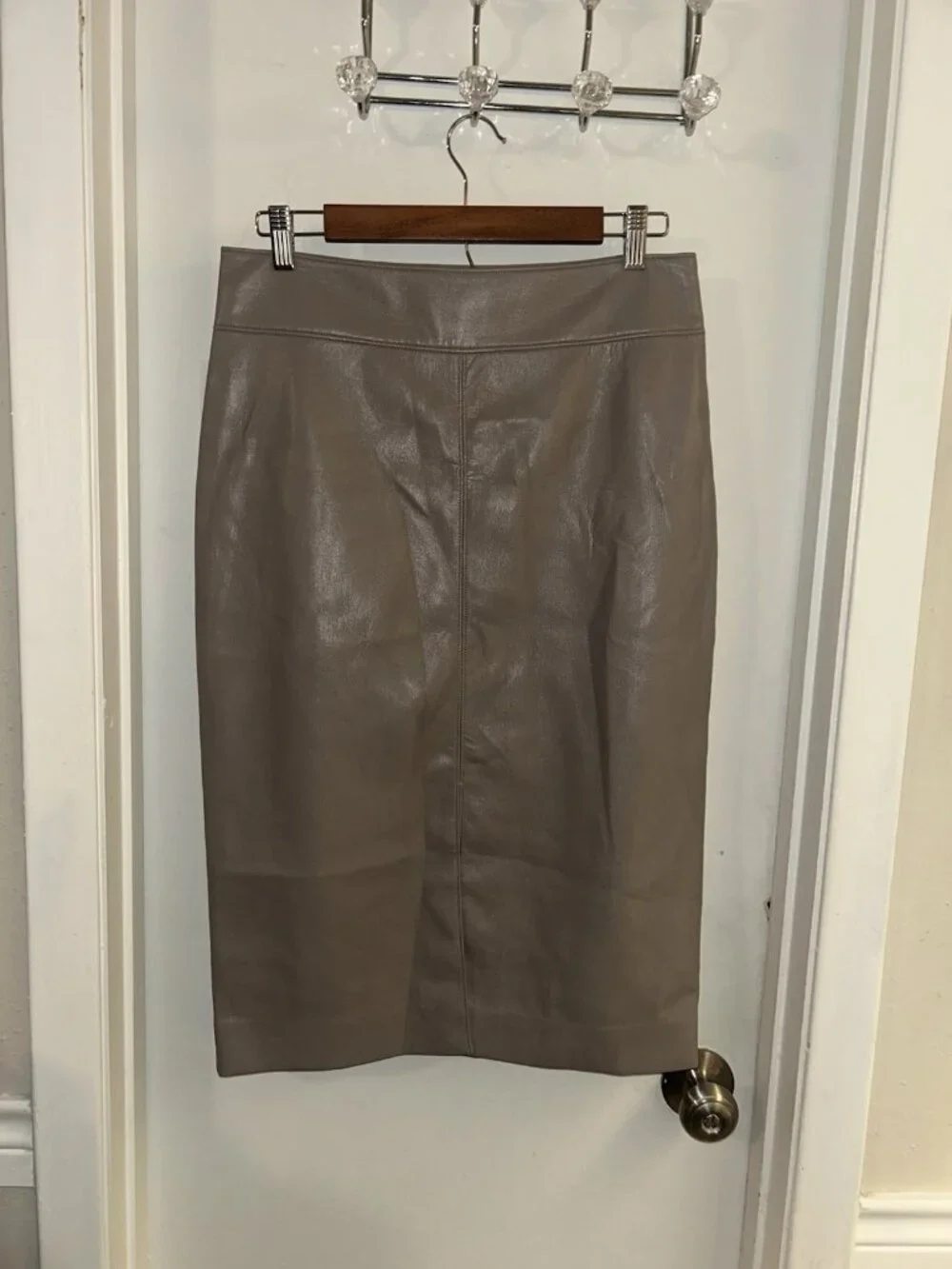 Aritzia Babaton PEGU Taupe Faux Leather Business Career Knee Length Skirt 10